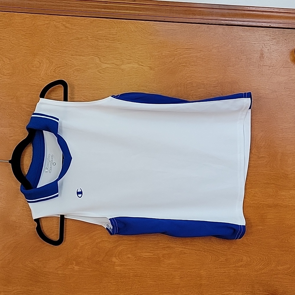 Champion sleeveless shirt